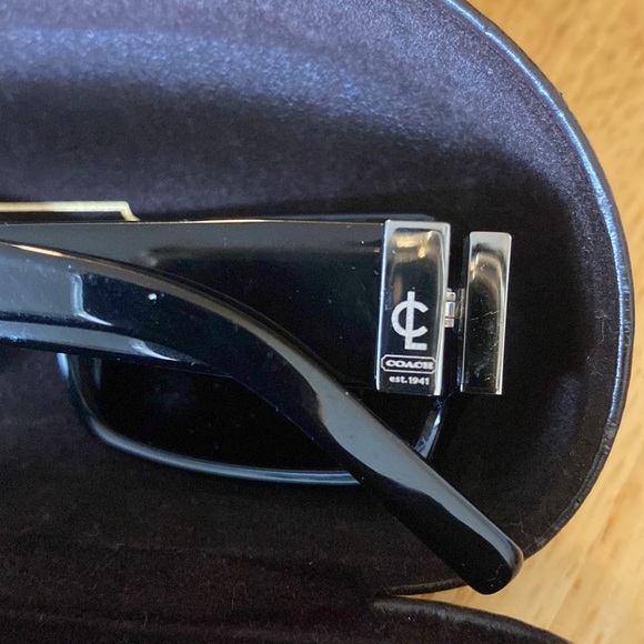 Coach sunglasses - Picture 10 of 11